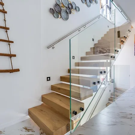 Giny By Interhome Bibinje