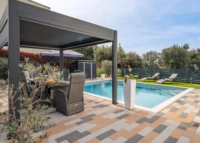 Giny By Interhome *