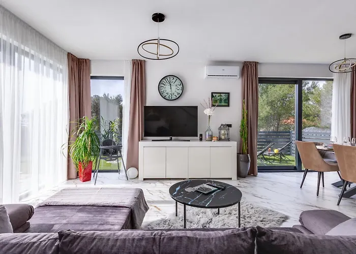 Giny By Interhome * Bibinje