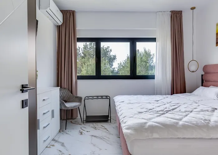 Giny By Interhome