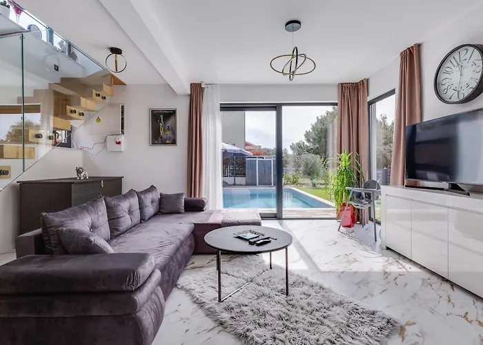 Holiday home Giny By Interhome