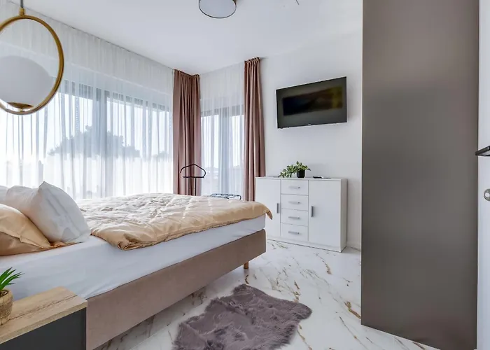 Giny By Interhome Bibinje