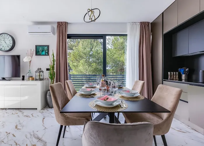 Giny By Interhome * Bibinje