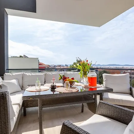 Giny By Interhome *