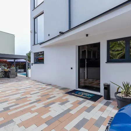 Holiday home Giny By Interhome Bibinje