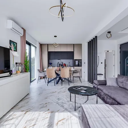 Giny By Interhome *