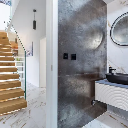 Giny By Interhome