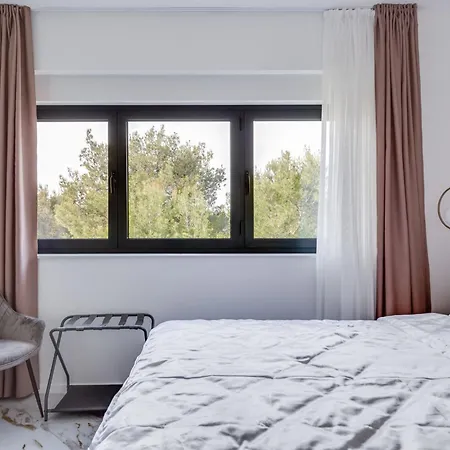 Giny By Interhome *