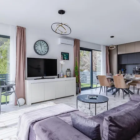 Giny By Interhome *